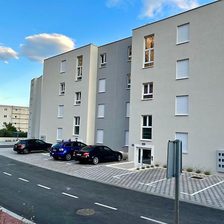 Apartment Linda With Panoramic Sea View Makarska Exterior photo